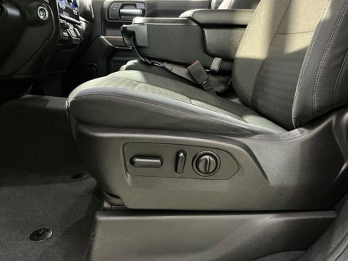 Used 2020 Chevrolet Silverado 1500 LT w/ All-Star Edition image 22