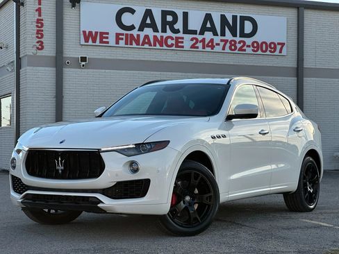 Used 2017 Maserati Levante Sport Utility 4D image 1
