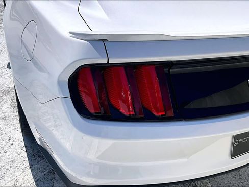 Used 2017 Ford Mustang GT Premium RWD image 29