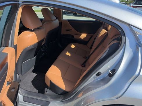 Certified 2023 Lexus ES 350 w/ Premium Package FWD image 11