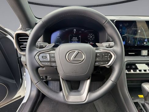 Used 2026 Lexus IS 350 F Sport RWD image 21
