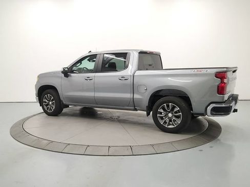 Used 2025 Chevrolet Silverado 1500 LT AWD/4WD image 6
