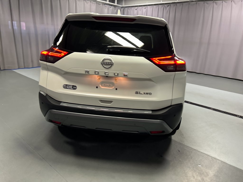 Used 2023 Nissan Rogue SL w/ SL Premium Package AWD/4WD image 6