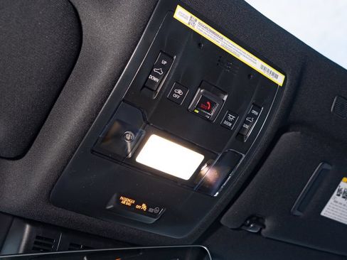 Used 2026 Lexus IS 350 F Sport w/ Accessory Package Z1 RWD image 33
