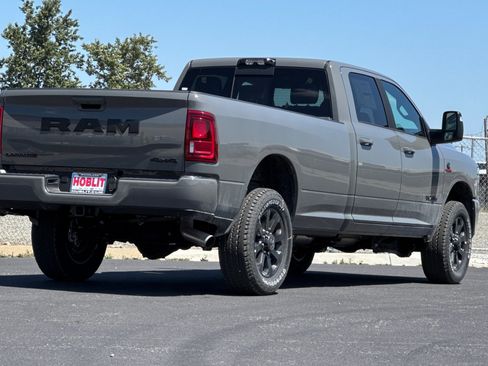 New 2026 RAM 2500 Laramie AWD/4WD image 3