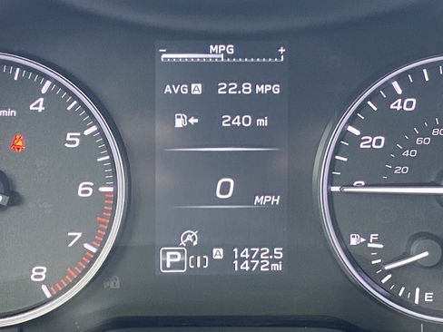 Used 2025 Subaru Forester Limited image 12