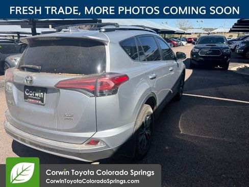 Used 2016 Toyota RAV4 XLE AWD/4WD image 7