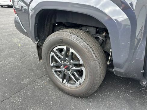 Used 2024 Toyota Tacoma TRD Sport w/ TRD Sport Premium Package AWD/4WD image 8