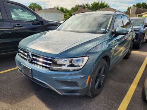 Used 2019 Volkswagen Tiguan S FWD image 3