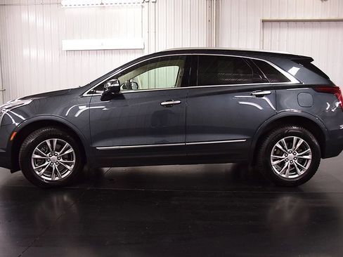 Used 2021 Cadillac XT5 Premium Luxury FWD image 4