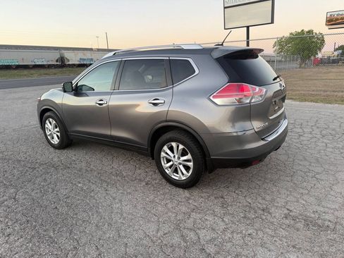 Used 2015 Nissan Rogue SV w/ SV Premium Package FWD image 6