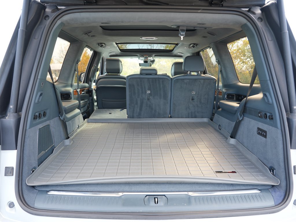 Used 2023 Jeep Grand Wagoneer Series III AWD/4WD image 27