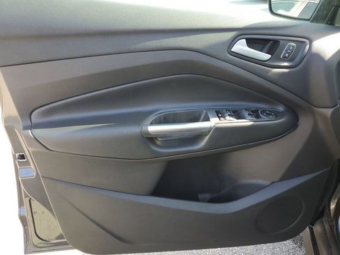 Used 2018 Ford C-MAX SE w/ Cold Weather Package image 26