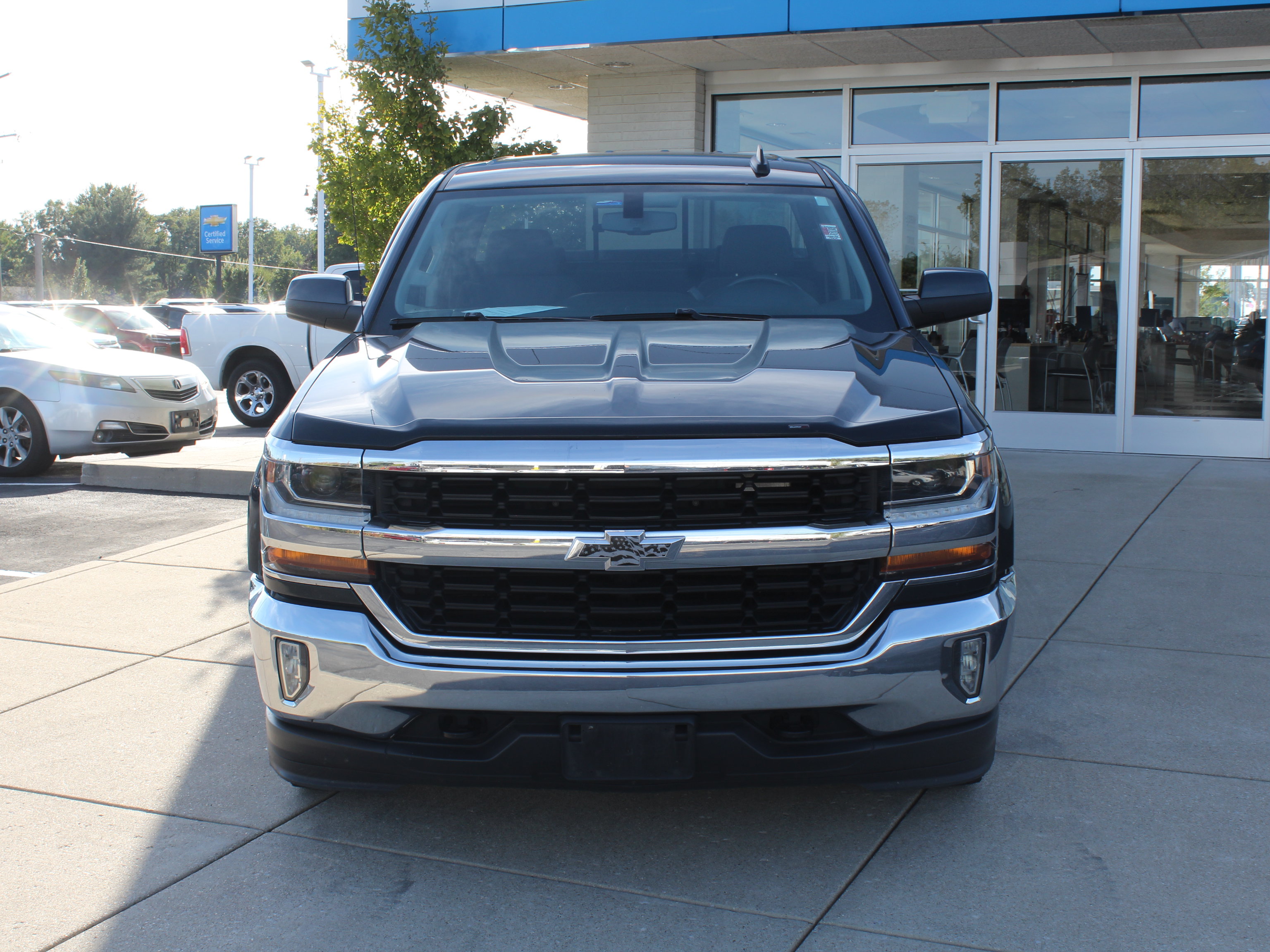 Used 2018 Chevrolet Silverado 1500 LT w/ All Star Edition AWD/4WD image 11