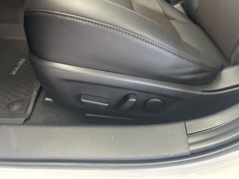 New 2026 MAZDA MAZDA3 Hatchback w/Premium Plus Pkg AWD/4WD image 22