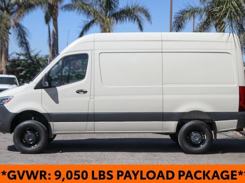 Used 2023 Mercedes-Benz Sprinter 2500 image 5