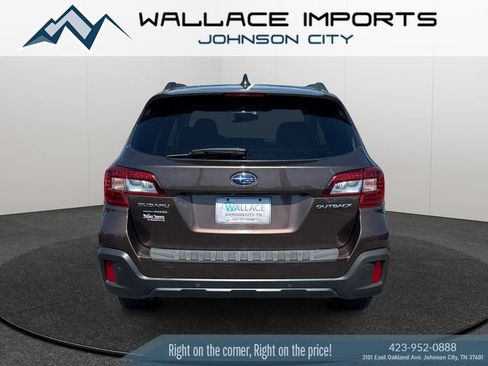 Used 2019 Subaru Outback 2.5i Touring AWD/4WD image 4