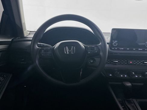Used 2025 Honda Accord SE image 18