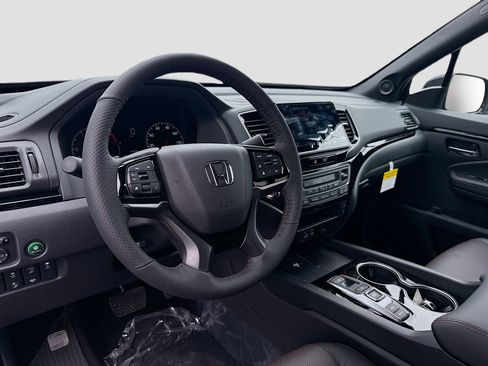 New 2026 Honda Ridgeline Black Edition image 9