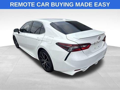 Used 2021 Toyota Camry SE FWD image 7