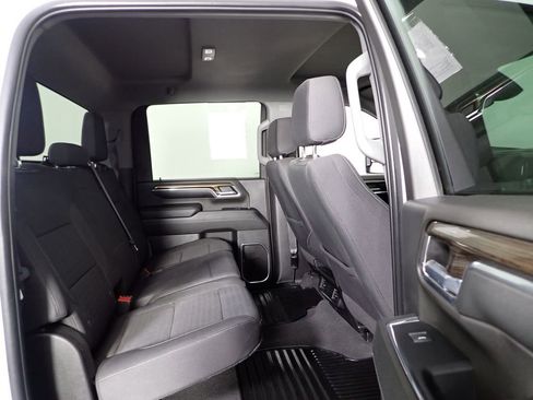 Used 2024 Chevrolet Silverado 2500 LT AWD/4WD image 34