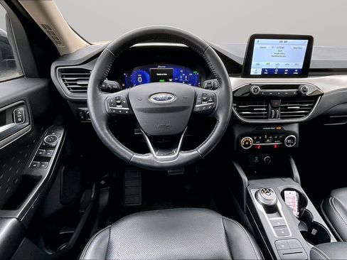 Used 2020 Ford Escape SE Sport image 5