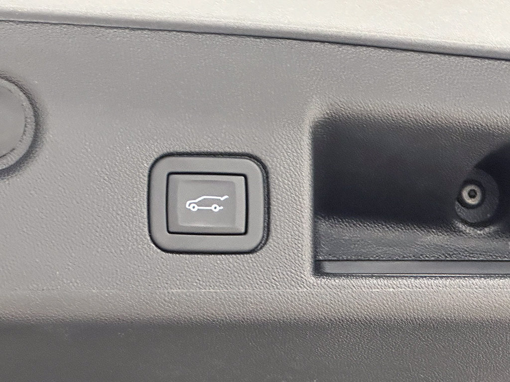 Used 2024 Chevrolet Equinox LT FWD image 13