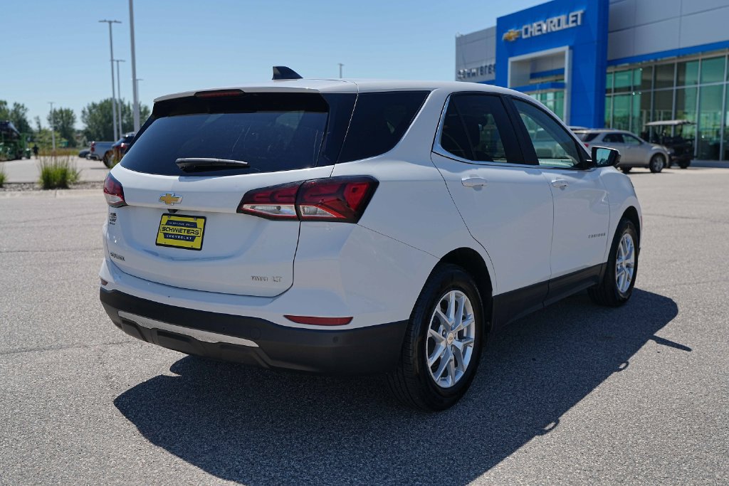 Used 2024 Chevrolet Equinox LT AWD/4WD image 7