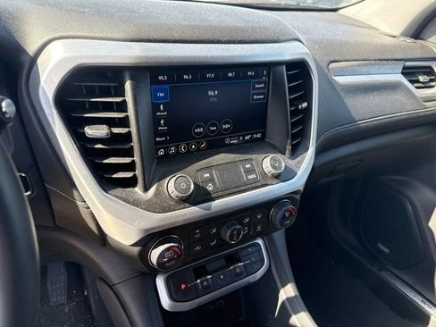 Used 2023 GMC Acadia SLT w/ Preferred Package AWD/4WD image 15