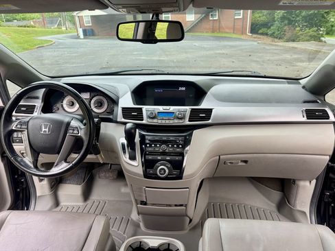 Used 2013 Honda Odyssey EX-L image 9