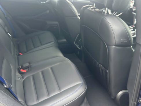 New 2026 Porsche Macan AWD/4WD image 20