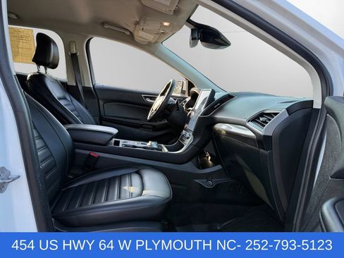 Certified 2024 Ford Edge SEL w/ Convenience Package AWD/4WD image 15