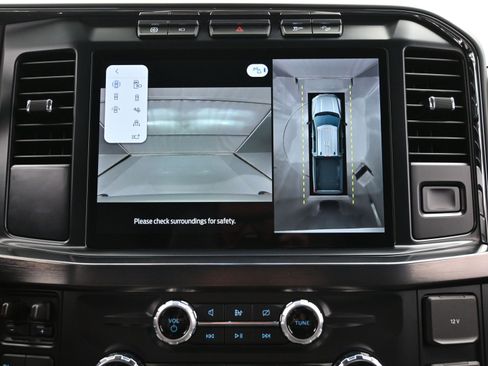 Used 2024 Ford F350 Lariat w/ Black Appearance Package image 30