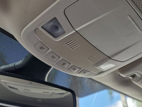 Used 2024 Ford Edge SEL image 23