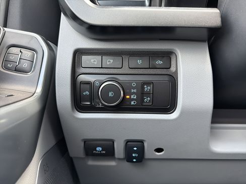 Used 2024 Ford F350 Limited w/ FX4 Off-Road Package image 23