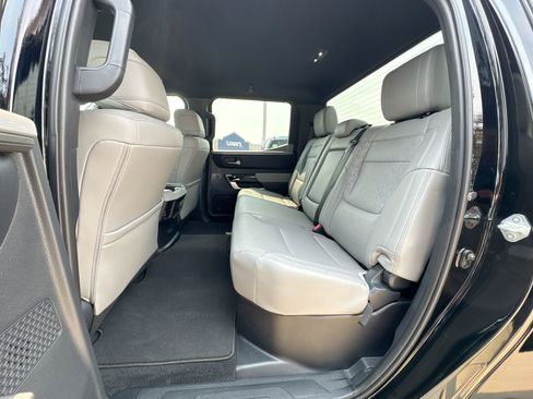 Used 2025 Toyota Tundra Limited image 60