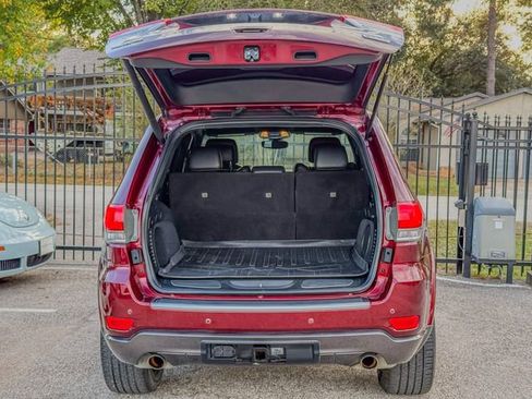 Used 2018 Jeep Grand Cherokee Limited AWD/4WD image 32