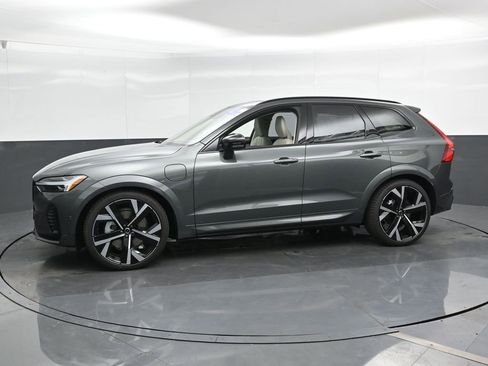 New 2026 Volvo XC60 T8 Ultra image 6