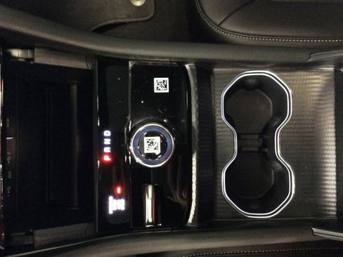 New 2025 Jeep Grand Cherokee L Limited w/ Black Appearance Package image 40