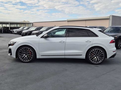 New 2026 Audi SQ8 Prestige image 3
