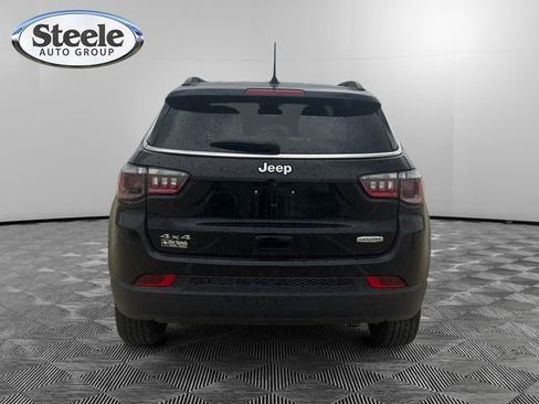 Used 2023 Jeep Compass Latitude w/ Convenience Group AWD/4WD image 4