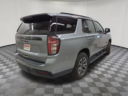 Used 2024 Chevrolet Tahoe Z71 w/ Luxury Package AWD/4WD image 4