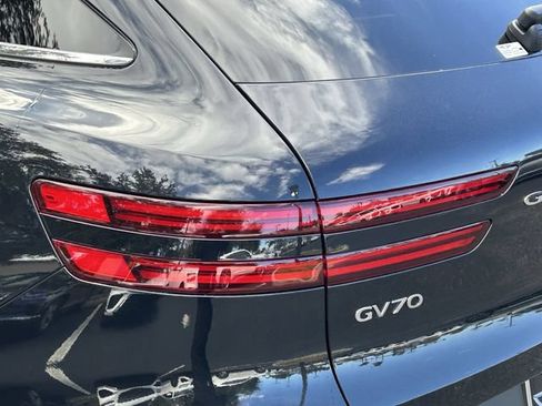 Used 2026 Genesis GV70 2.5T AWD/4WD image 10
