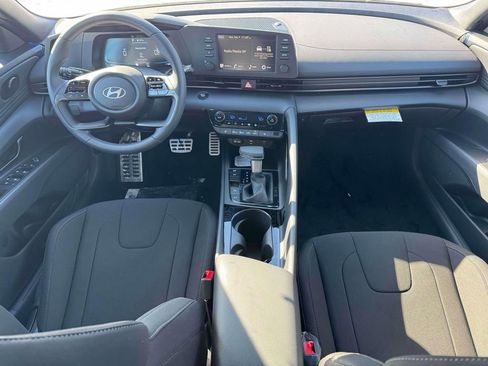 New 2026 Hyundai Elantra SEL Sport image 10