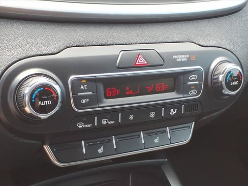Used 2019 Kia Sorento AWD w/ LX Convenience Package image 32