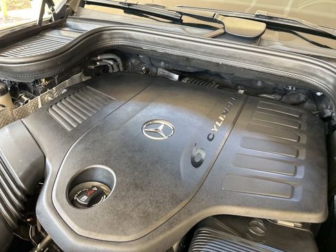 Used 2023 Mercedes-Benz GLS 450 GLS 450 w/ AMG Line Exterior image 13