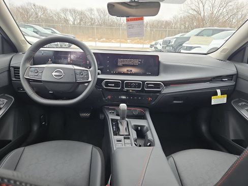 New 2026 Nissan Sentra SR w/ SR Premium Package FWD image 12