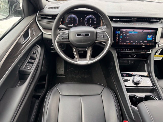 New 2026 Jeep Grand Cherokee Limited AWD/4WD image 37