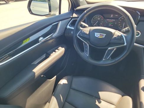 Used 2023 Cadillac XT5 Premium Luxury AWD/4WD image 15