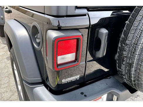 Used 2023 Jeep Wrangler Unlimited Sport AWD/4WD image 35
